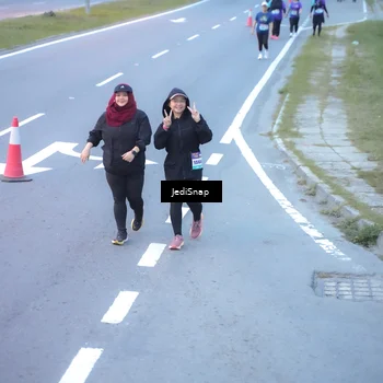 Runner Photo 8265668