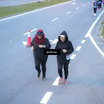 Runner Photo 8265702