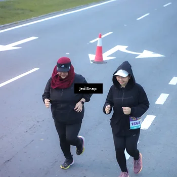Runner Photo 8265765