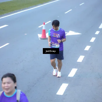Runner Photo 8265779