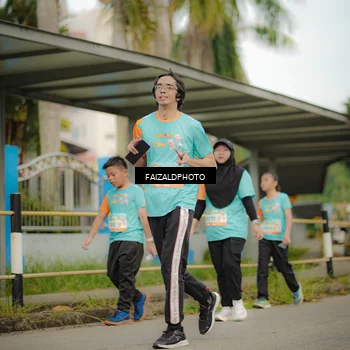 Runner Photo 8265800