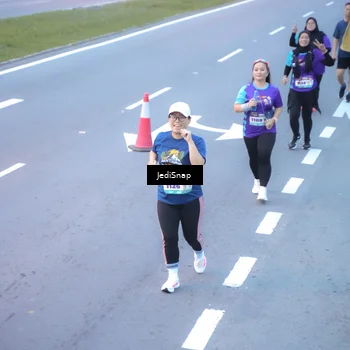 Runner Photo 8265824