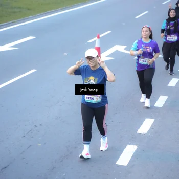 Runner Photo 8265829