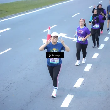 Runner Photo 8265839