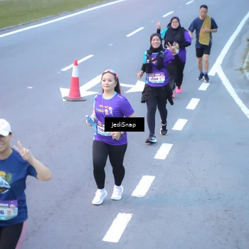 Runner Photo 8265855