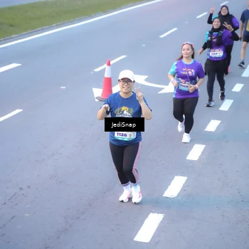 Runner Photo 8265856