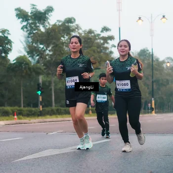 Runner Photo 8265884