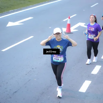 Runner Photo 8265894