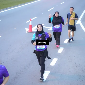 Runner Photo 8265947