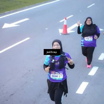 Runner Photo 8265999