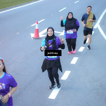 Runner Photo 8266019