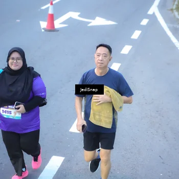 Runner Photo 8266053
