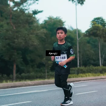 Runner Photo 8266060