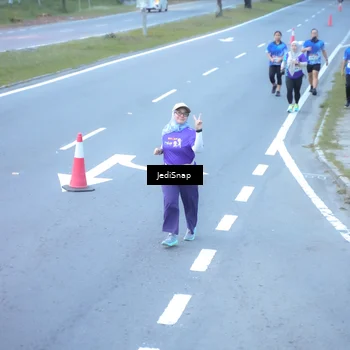 Runner Photo 8266068