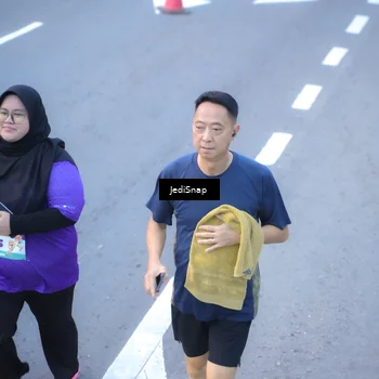 Runner Photo 8266081