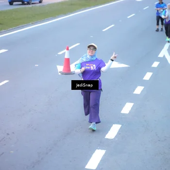 Runner Photo 8266118