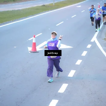 Runner Photo 8266121