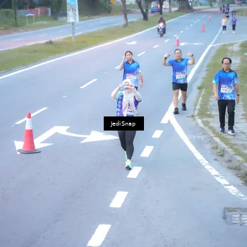 Runner Photo 8266160