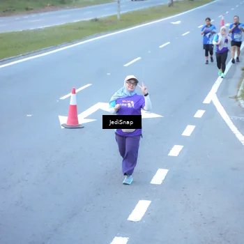 Runner Photo 8266168