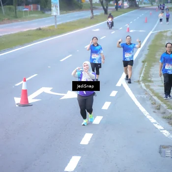 Runner Photo 8266203