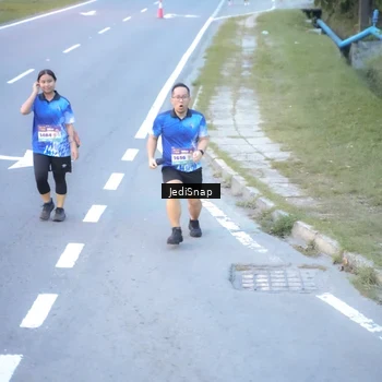 Runner Photo 8266361