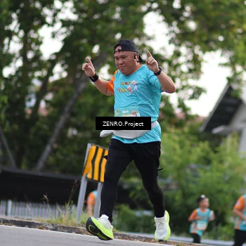 Runner Photo 8266643