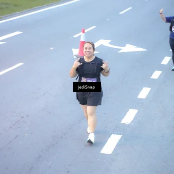 Runner Photo 8266696