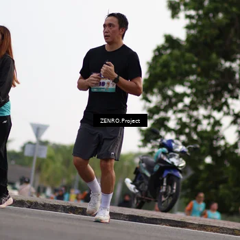 Runner Photo 8266713