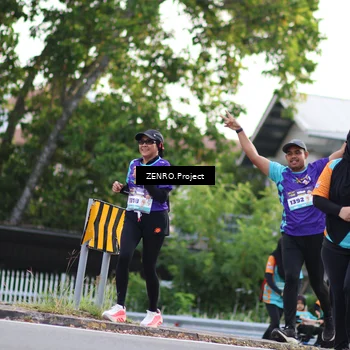Runner Photo 8266999