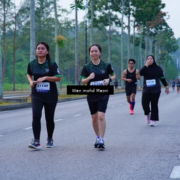 Runner Photo 8267010