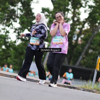 Runner Photo 8267040