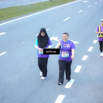 Runner Photo 8267042