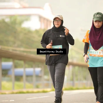 Runner Photo 8267046