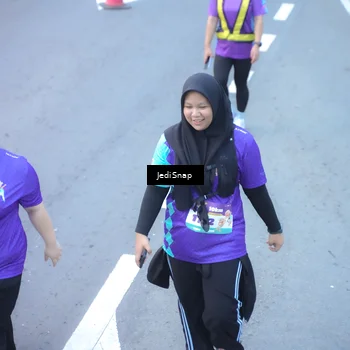 Runner Photo 8267149