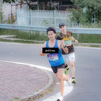 Runner Photo 8267268