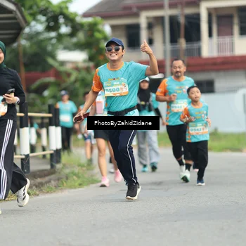Runner Photo 8267302