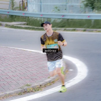 Runner Photo 8267320