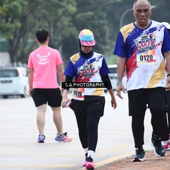Runner Photo 8267404