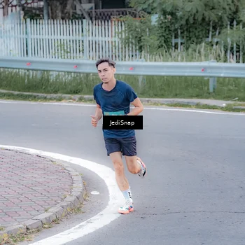 Runner Photo 8267489