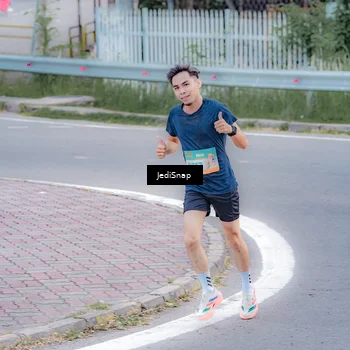 Runner Photo 8267508