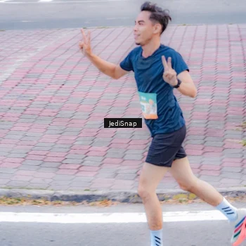 Runner Photo 8267570