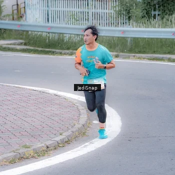 Runner Photo 8267575