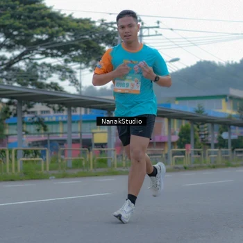 Runner Photo 8267576