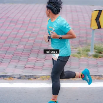 Runner Photo 8267665