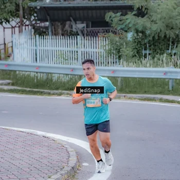 Runner Photo 8267671
