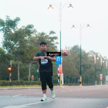 Runner Photo 8267672