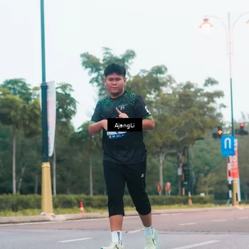 Runner Photo 8267773