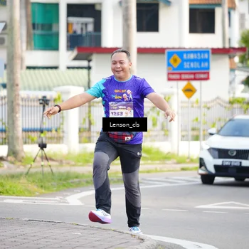 Runner Photo 8268001