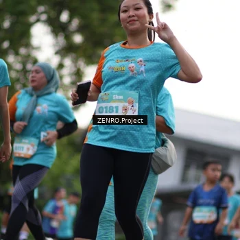 Runner Photo 8268043
