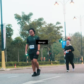 Runner Photo 8268054